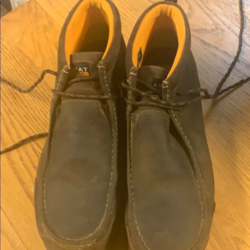 Steel toe size 12EE Ariat shoes